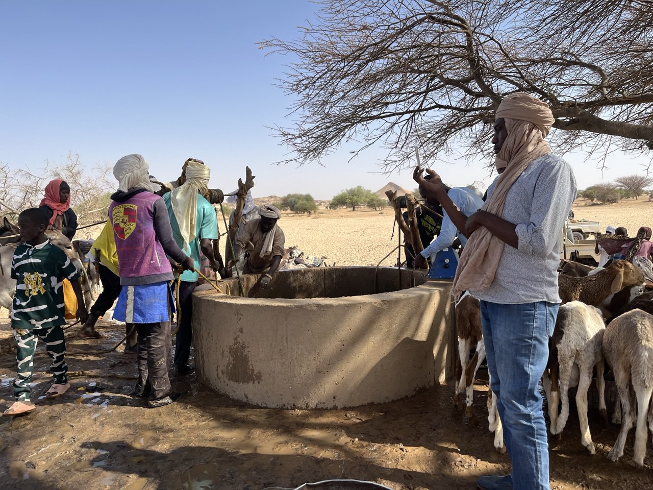Arrivée de l’eau dans un projet Water4Chad